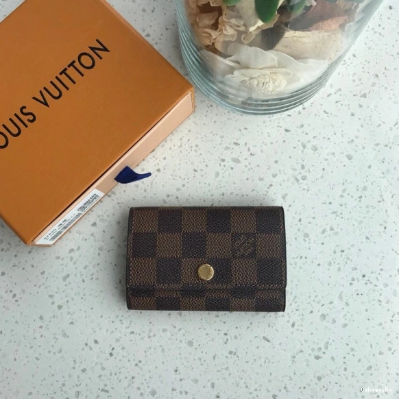 HOLDER VUITTON LOUIS 6 KEY 0101